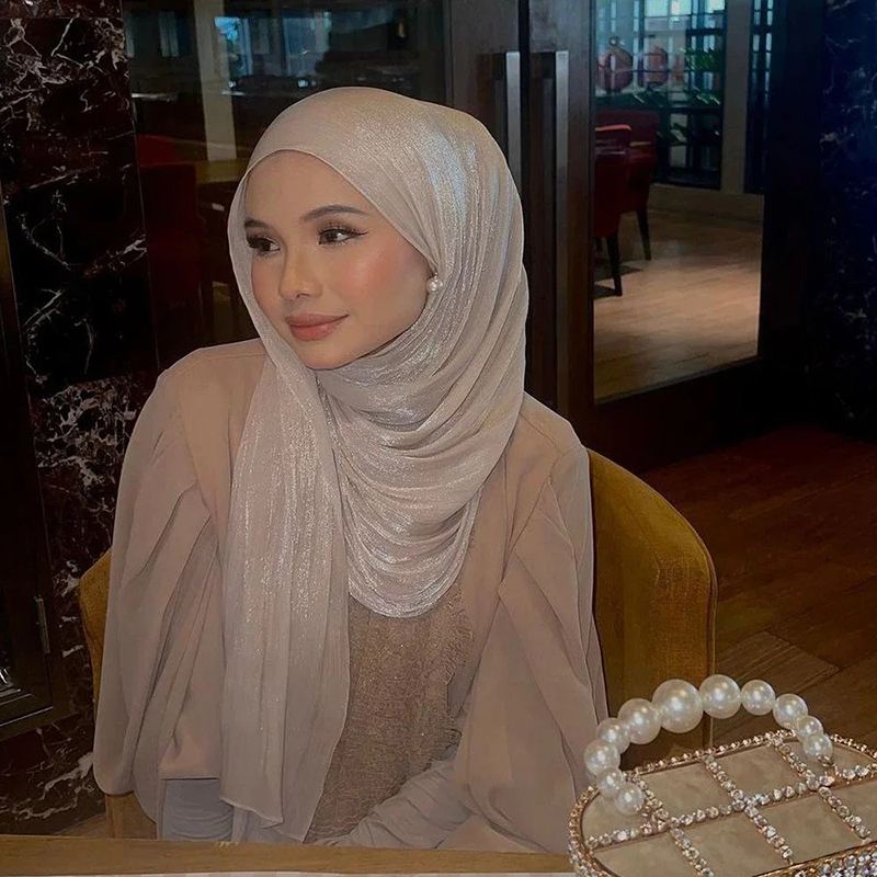 Trend Women Fashion - 2026 Neuerscheinung Schimmernder Seiden-Crinkle-Hijab-Schal Damen-Schals Einfarbige