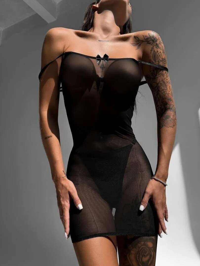 Lace Trim Cami - Sexy, hüftumarmendes Schleifenkleid, Kreuzschnitt, offener Rücken,