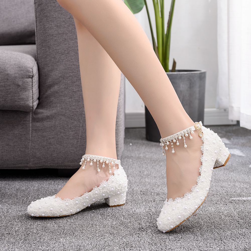 Damen-Pumps mit geschlossener  – Spaghetti Strap Dress Bewertung und Preis