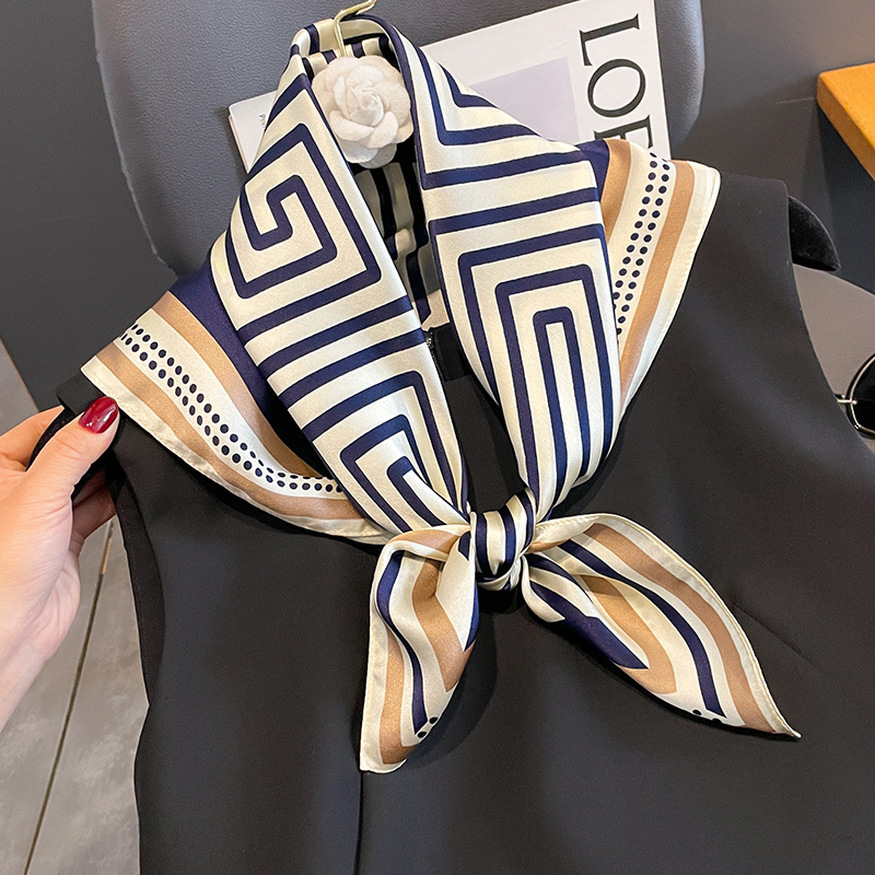 Luxus Marke Halstuch Frühling  – Women Fashion Necktie Bewertung und Preis