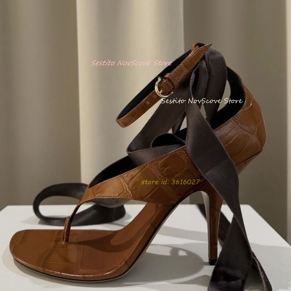 Braune offene Zehen-Schnürsand – Spaghetti Strap Dress Bewertung und Preis